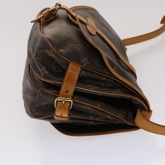 LOUIS VUITTON Monogram Saumur 30 Shoulder Bag - Picture 4 of 16